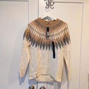 Banana Republic NWT sweater size small